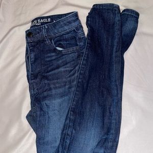 Size 2 American Eagle skinny jeans